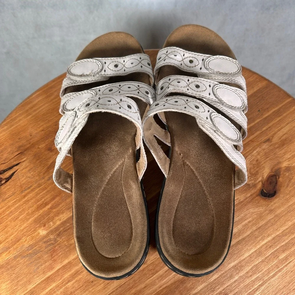 Clarks Slide Sandals Women 7.5 White Leather Good Triple Strap Adjustable Boho